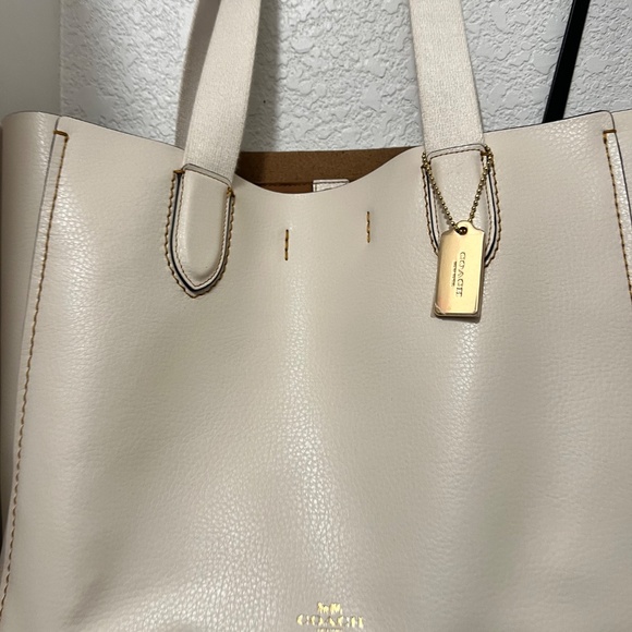 Coach Derby Tote - Picture 11 of 11